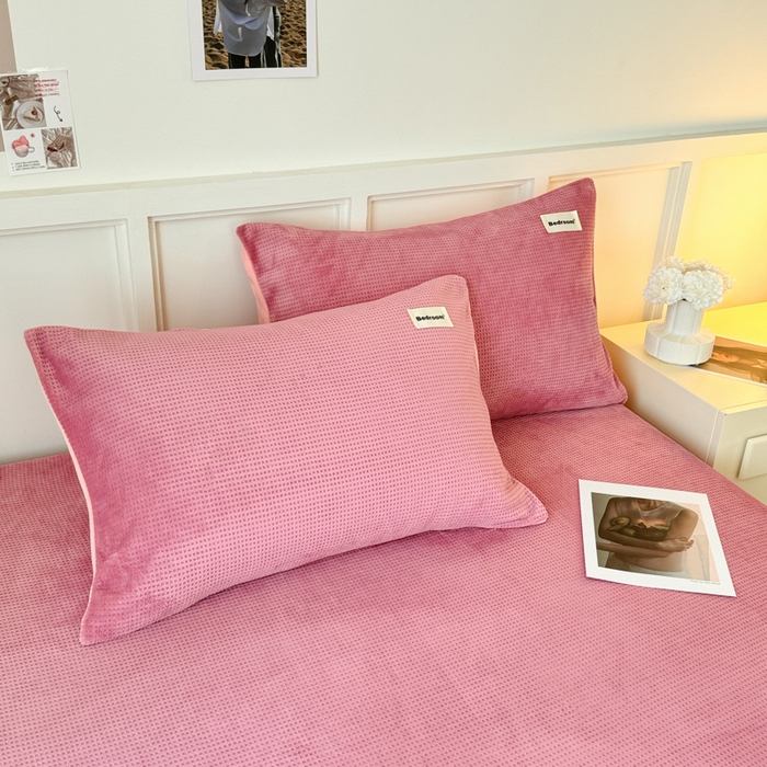 91家纺网 家纺一手货源 找家纺 眠博士 2025新款A类华夫格剪花牛奶绒床笠 剪花床笠-豆沙