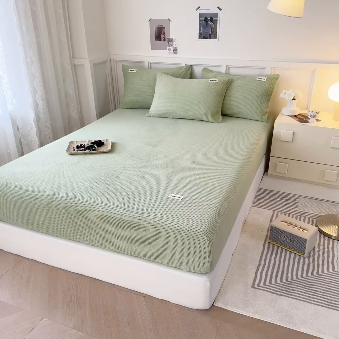 91家纺网 家纺一手货源 找家纺 眠博士 2025新款A类华夫格剪花牛奶绒床笠 剪花床笠-苹果绿