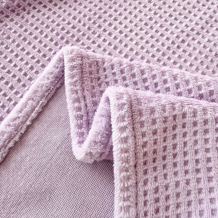 91家纺网 家纺一手货源 找家纺 眠博士 2025新款A类华夫格剪花牛奶绒床单多功能盖毯 剪花床单-紫色