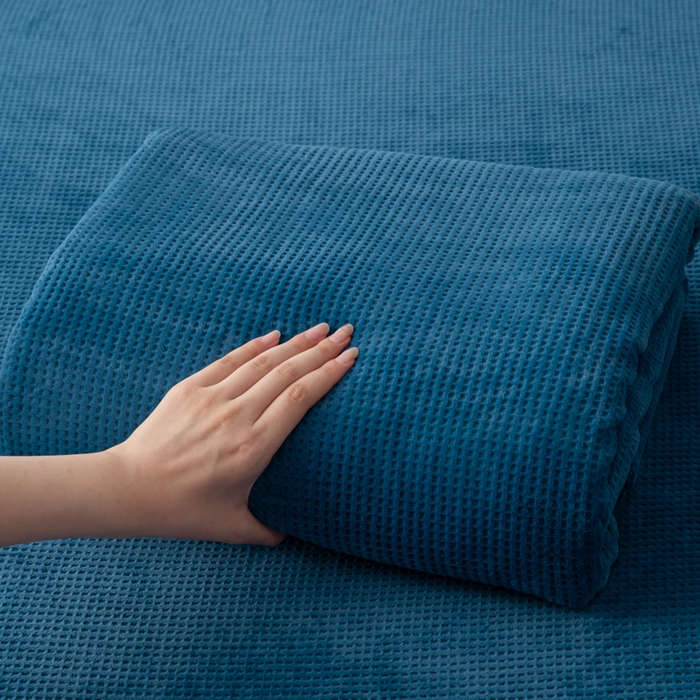 91家纺网 家纺一手货源 找家纺 眠博士 2025新款A类华夫格剪花牛奶绒床单多功能盖毯 剪花床单-靛青