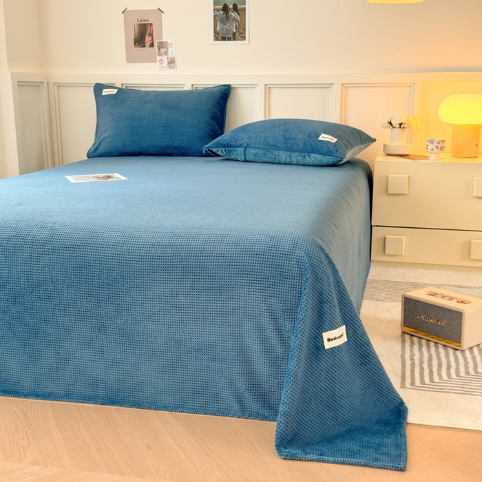 眠博士 2025新款A类华夫格剪花牛奶绒床单多功能盖毯 剪花床单-靛青