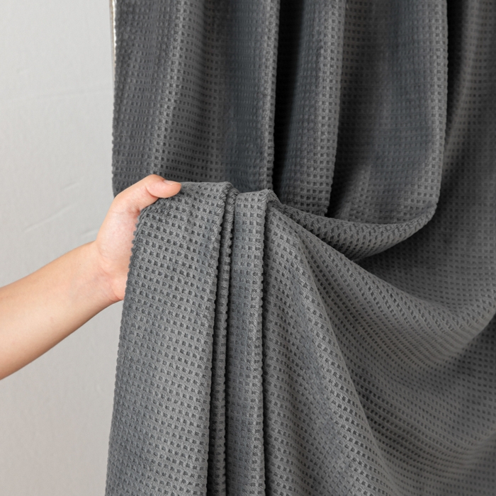 91家纺网 家纺一手货源 找家纺 眠博士 2025新款A类华夫格剪花牛奶绒床单多功能盖毯 剪花床单-深灰