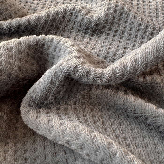 91家纺网 家纺一手货源 找家纺 眠博士 2025新款A类华夫格剪花牛奶绒床单多功能盖毯 剪花床单-深灰