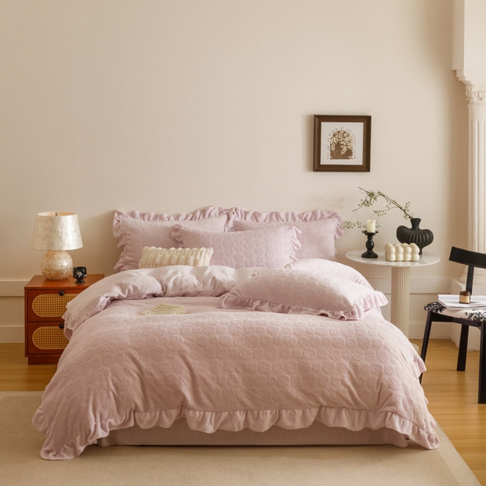 忆生活家纺 2025秋冬韩版公主风雕花牛奶绒四件套-小香茶花系列 小香茶花-帛紫