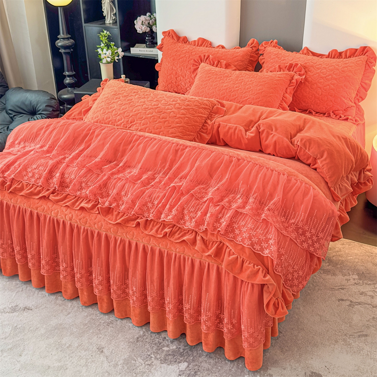 91家纺网 家纺一手货源 找家纺 （总）恒爱家纺 2025新款宝宝绒紫陌听雪床裙款四件套终版