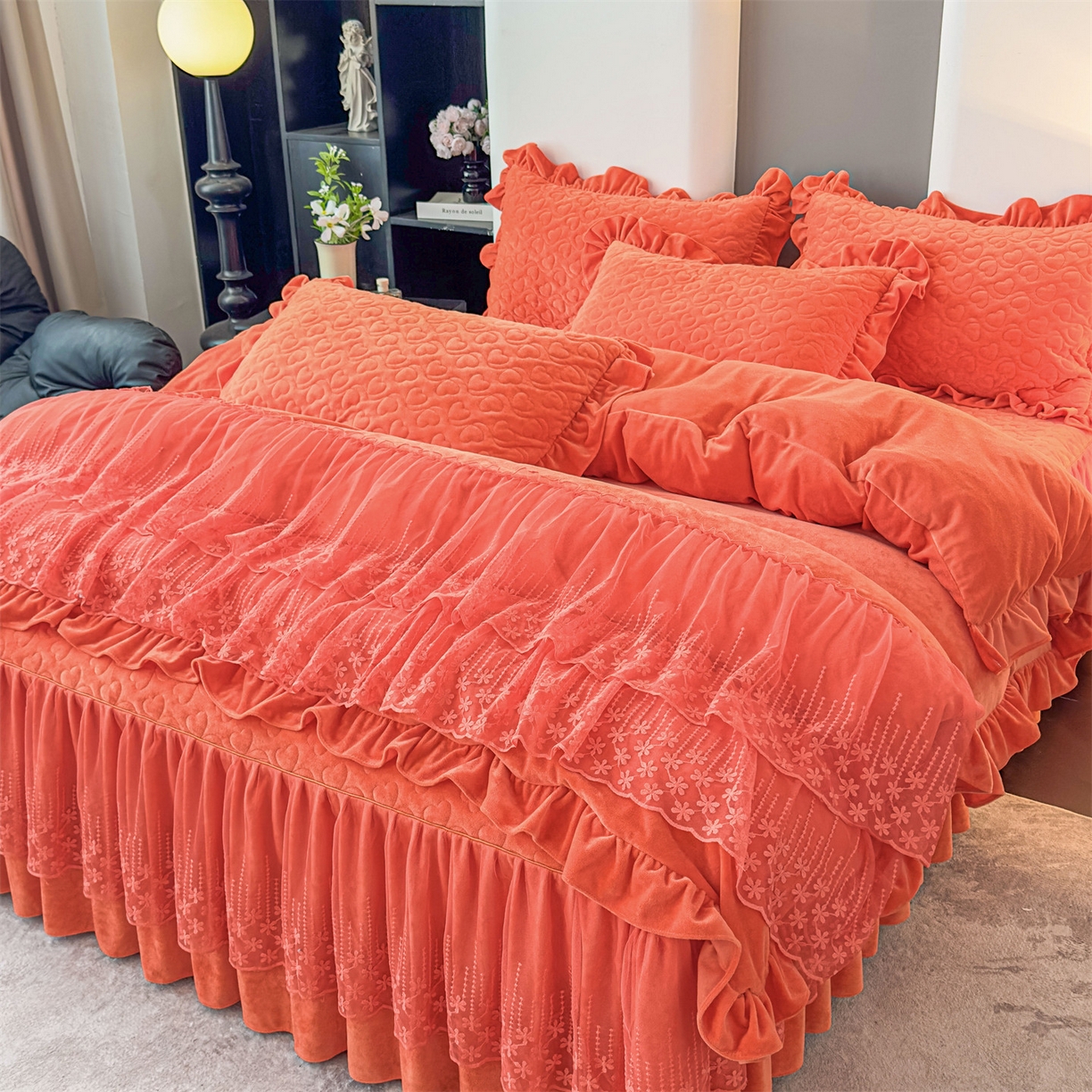 91家纺网 家纺一手货源 找家纺 （总）恒爱家纺 2025新款宝宝绒紫陌听雪床裙款四件套终版