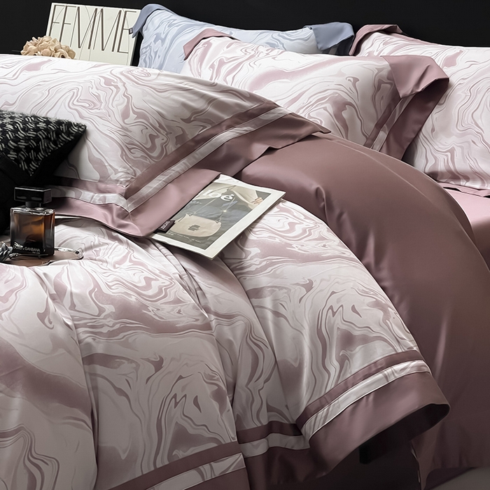 91家纺网 家纺一手货源 找家纺 2025新款高端A类长绒棉夹棉床盖床笠四件套全棉纯棉纯色绗绣四季款保护罩高级感床上用品 时漫-温妮粉