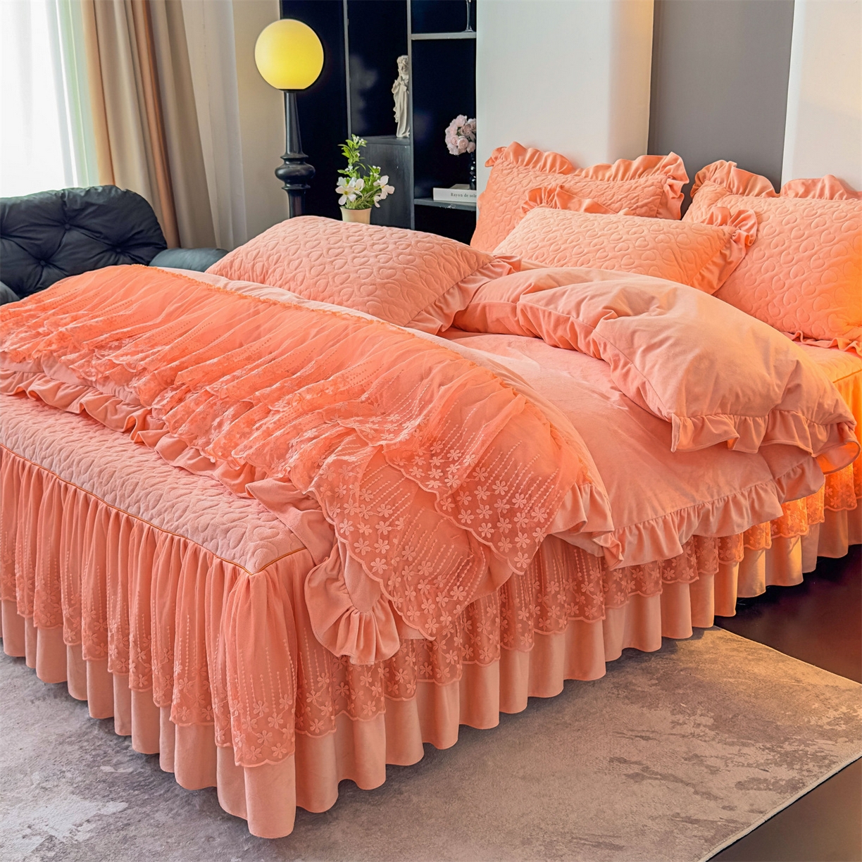 91家纺网 家纺一手货源 找家纺 恒爱家纺 2025新款宝宝绒紫陌听雪床裙款四件套终版 美人玉