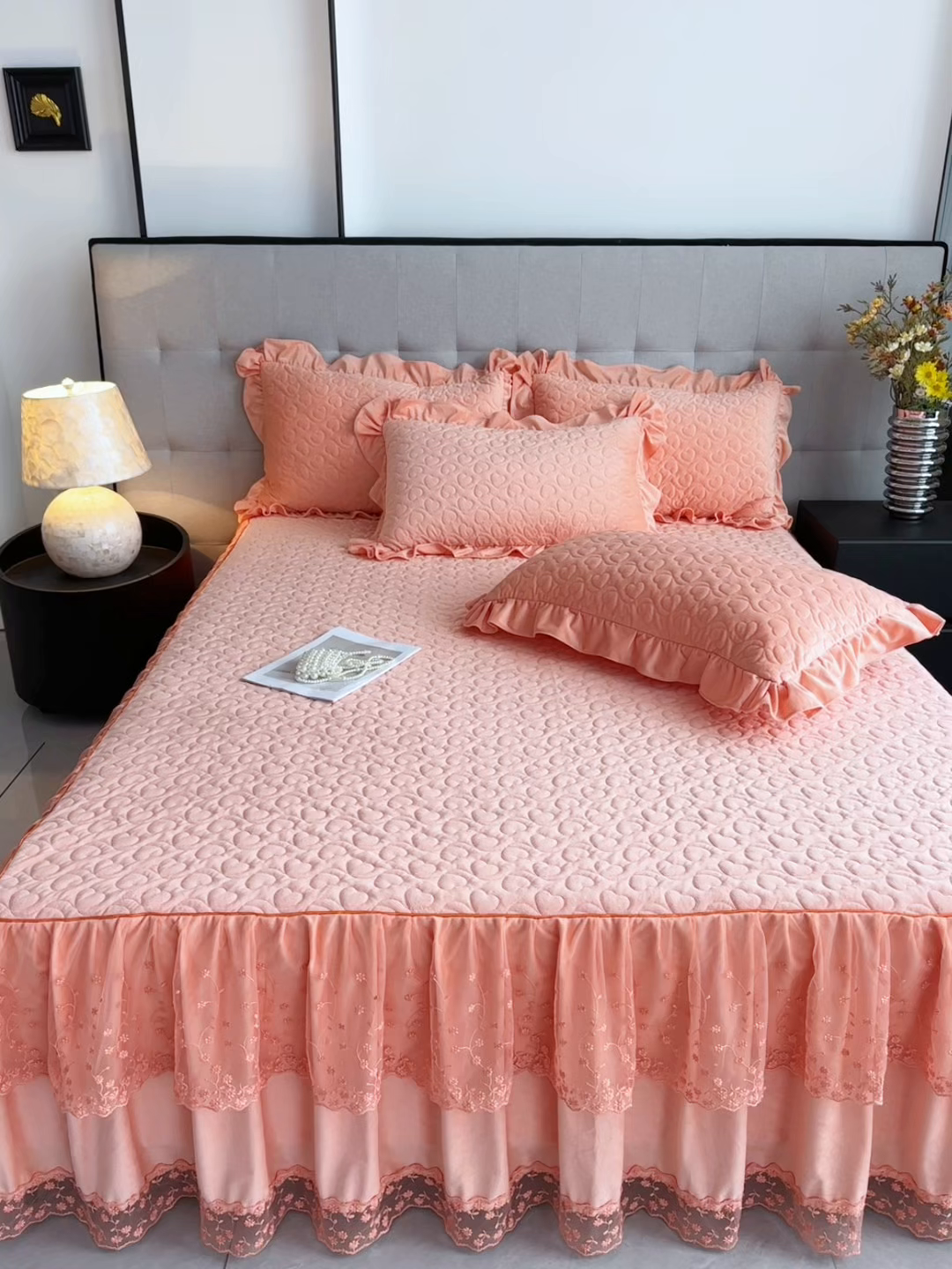 91家纺网 家纺一手货源 找家纺 恒爱家纺 2025新款宝宝绒紫陌听雪床裙款四件套终版 美人玉