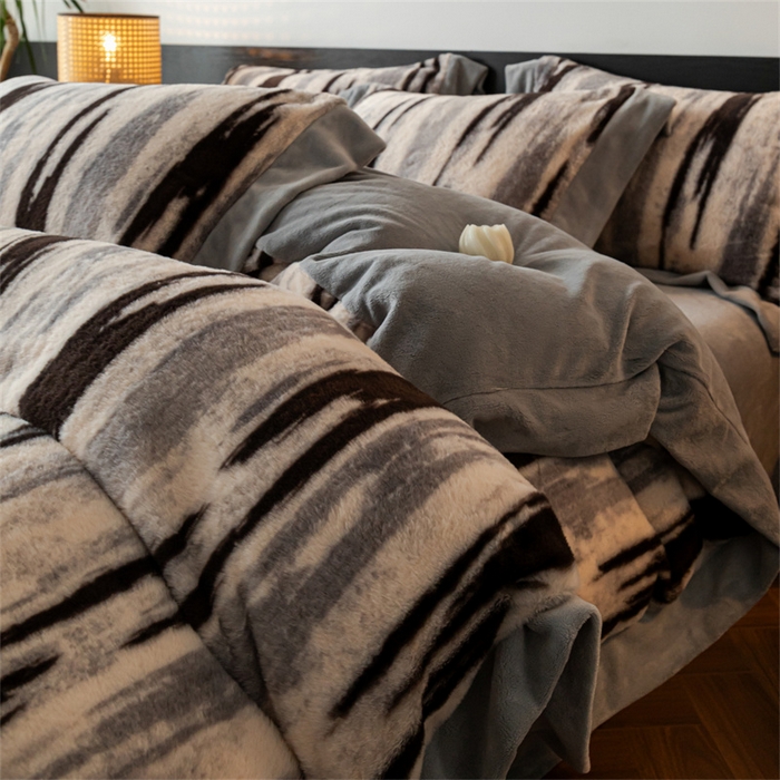 91家纺网 家纺一手货源 找家纺 （总）启程家纺 2025新款A类加厚兔毛220克牛奶绒拼角四件套