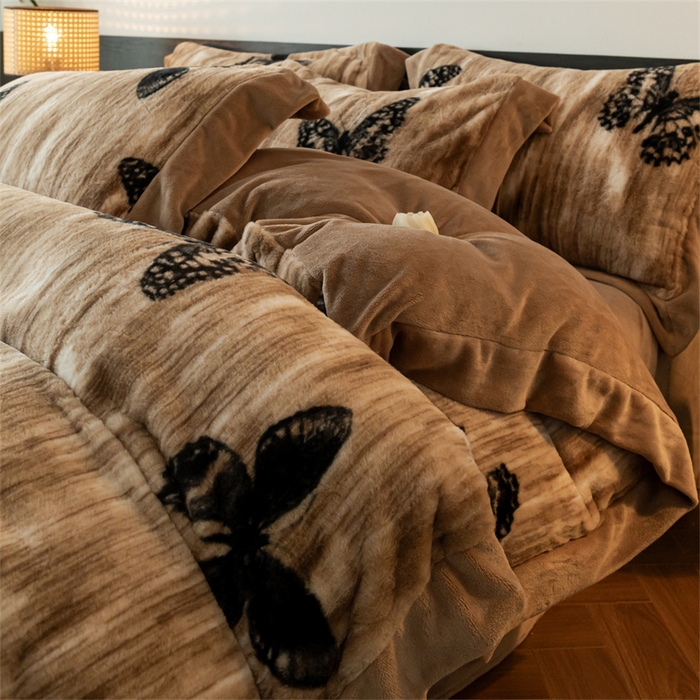 91家纺网 家纺一手货源 找家纺 （总）启程家纺 2025新款A类加厚兔毛220克牛奶绒拼角四件套