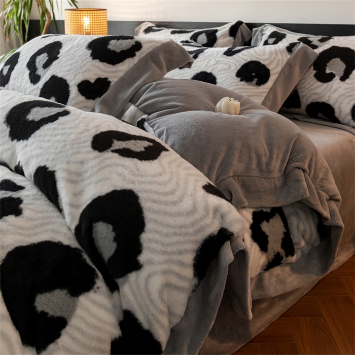 91家纺网 家纺一手货源 找家纺 （总）启程家纺 2025新款A类加厚兔毛220克牛奶绒拼角四件套