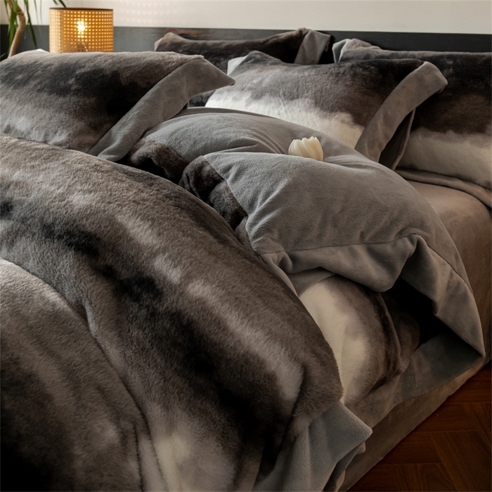 91家纺网 家纺一手货源 找家纺 （总）启程家纺 2025新款A类加厚兔毛220克牛奶绒拼角四件套