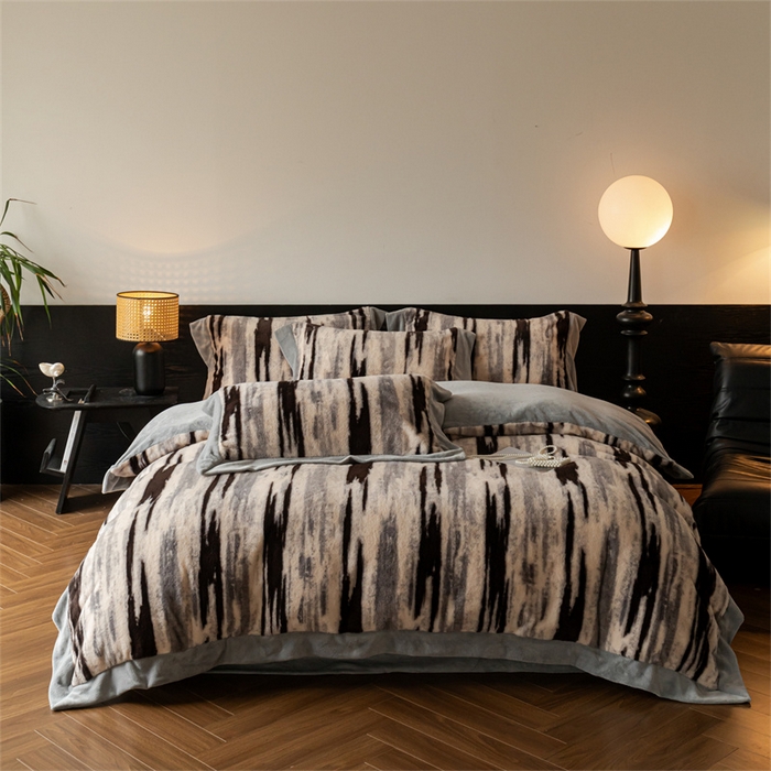 91家纺网 家纺一手货源 找家纺 启程家纺 2025新款A类加厚兔毛220克牛奶绒拼角四件套 赫本