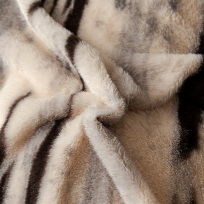 91家纺网 家纺一手货源 找家纺 启程家纺 2025新款A类加厚兔毛220克牛奶绒拼角四件套 赫本