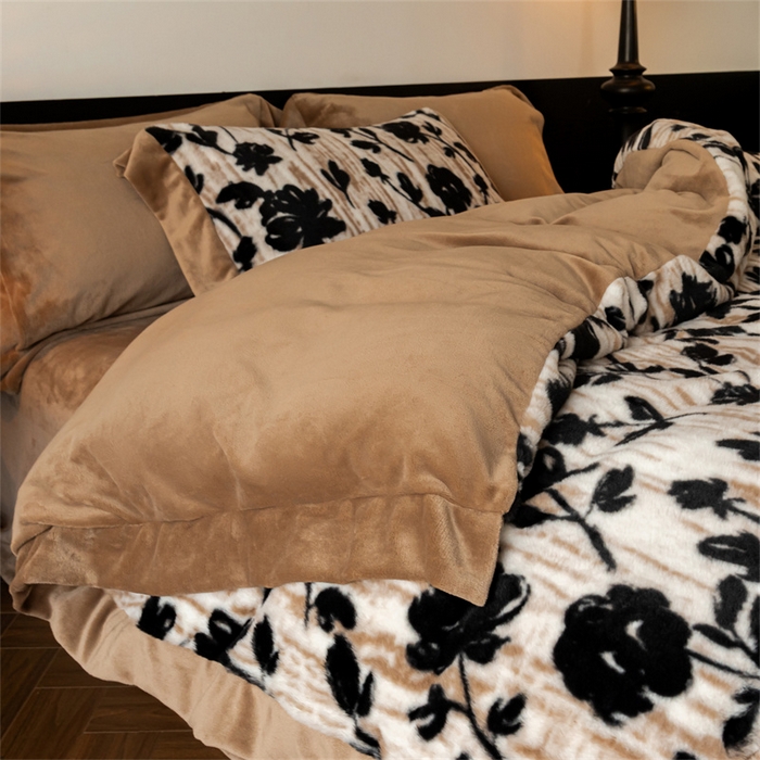 91家纺网 家纺一手货源 找家纺 启程家纺 2025新款A类加厚兔毛220克牛奶绒拼角四件套 简爱