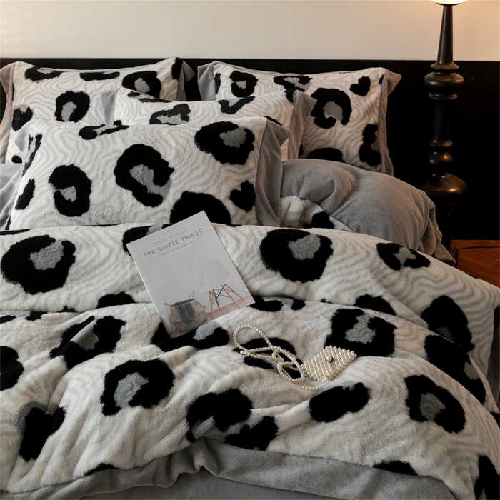 启程家纺 2025新款A类加厚兔毛220克牛奶绒拼角四件套 迷踪灰