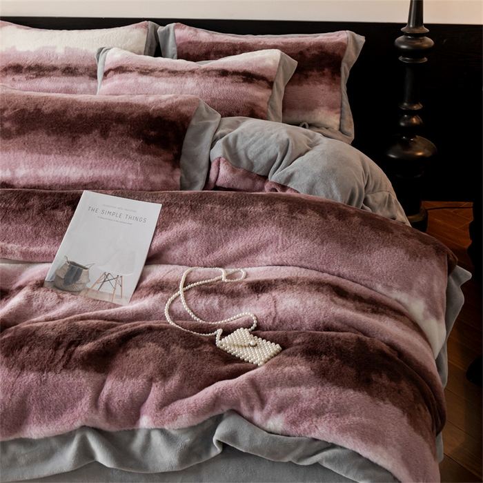 启程家纺 2025新款A类加厚兔毛220克牛奶绒拼角四件套 觅森-紫