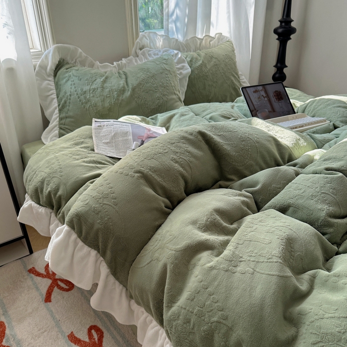 91家纺网 家纺一手货源 找家纺 （总）六巷胡同 2025新款韩系手捧花轻法式花边款牛奶绒四件套-风格一