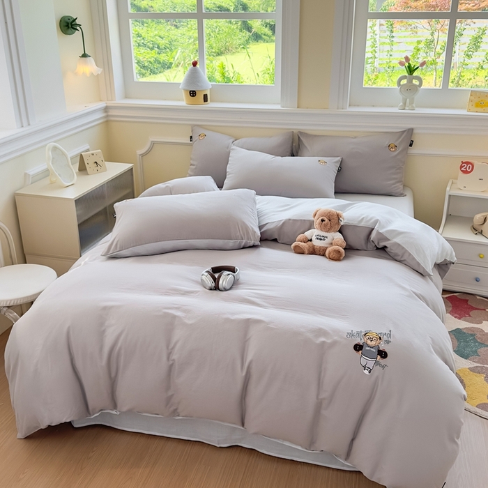 91家纺网 家纺一手货源 找家纺 泰迪爱兰Teddy ISLAND 2025新款轻奢全棉双层纱绣花四件套 天空灰+海盐蓝