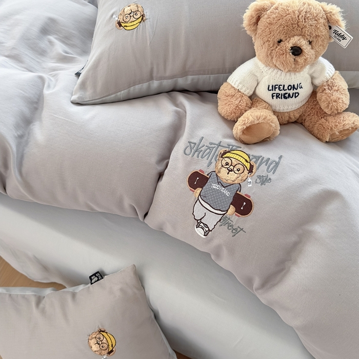 91家纺网 家纺一手货源 找家纺 泰迪爱兰Teddy ISLAND 2025新款轻奢全棉双层纱绣花四件套 天空灰+海盐蓝