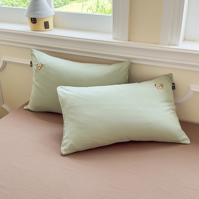 91家纺网 家纺一手货源 找家纺 泰迪爱兰Teddy ISLAND 2025新款轻奢全棉双层纱绣花四件套 甘草绿+深咖