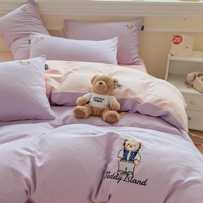 91家纺网 家纺一手货源 找家纺 泰迪爱兰Teddy ISLAND 2025新款轻奢全棉双层纱绣花四件套 风信紫+仙粉