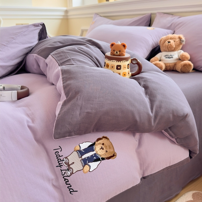 91家纺网 家纺一手货源 找家纺 泰迪爱兰Teddy ISLAND 2025新款轻奢全棉双层纱绣花四件套 风信紫+深紫 