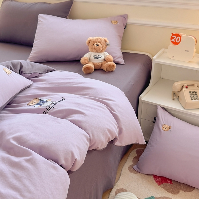 91家纺网 家纺一手货源 找家纺 泰迪爱兰Teddy ISLAND 2025新款轻奢全棉双层纱绣花四件套 风信紫+深紫 