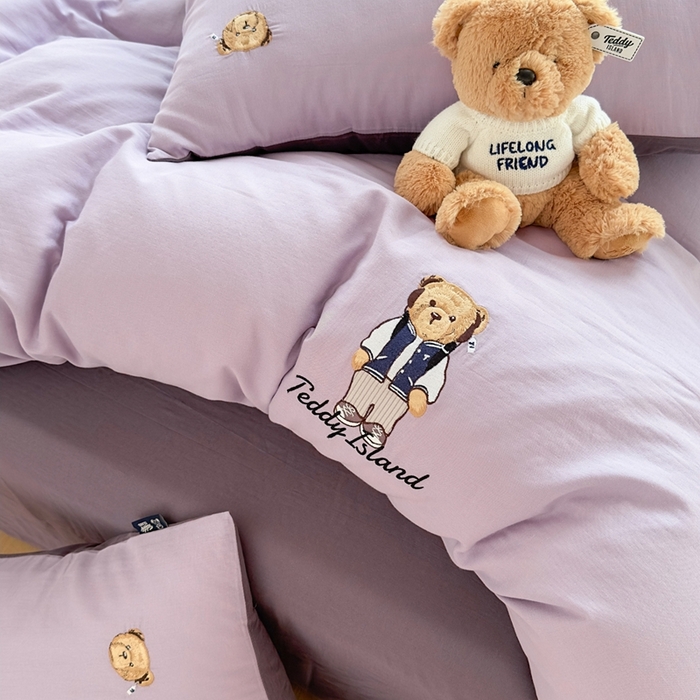 91家纺网 家纺一手货源 找家纺 泰迪爱兰Teddy ISLAND 2025新款轻奢全棉双层纱绣花四件套 风信紫+深紫 