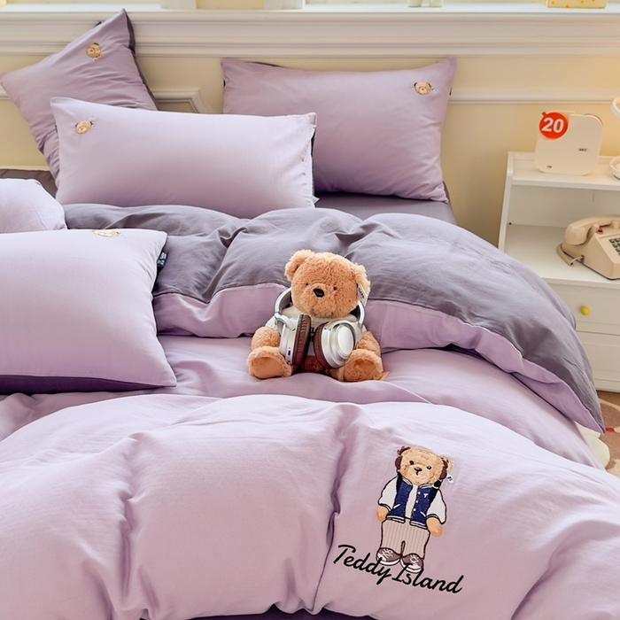 91家纺网 家纺一手货源 找家纺 泰迪爱兰Teddy ISLAND 2025新款轻奢全棉双层纱绣花四件套 风信紫+深紫 