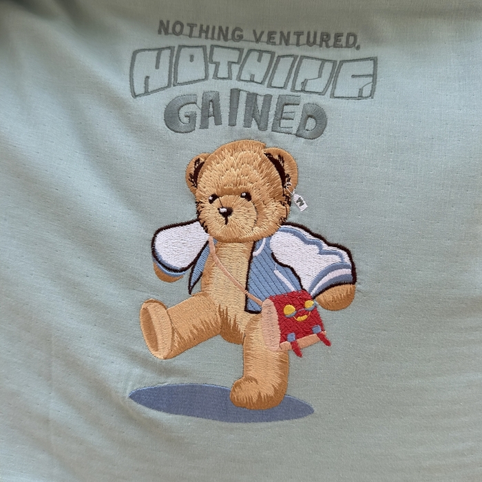 91家纺网 家纺一手货源 找家纺 泰迪爱兰Teddy ISLAND 2025新款轻奢全棉双层纱绣花四件套 孔雀蓝+米黄