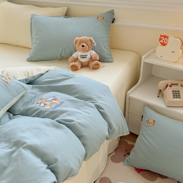 91家纺网 家纺一手货源 找家纺 泰迪爱兰Teddy ISLAND 2025新款轻奢全棉双层纱绣花四件套 孔雀蓝+米黄