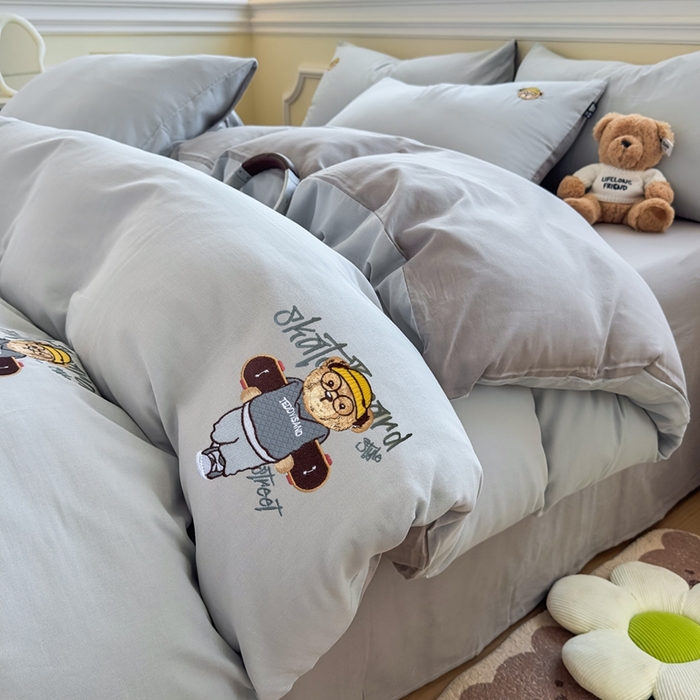 91家纺网 家纺一手货源 找家纺 泰迪爱兰Teddy ISLAND 2025新款轻奢全棉双层纱绣花四件套 海盐蓝+天空灰