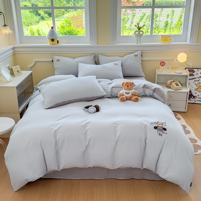 91家纺网 家纺一手货源 找家纺 泰迪爱兰Teddy ISLAND 2025新款轻奢全棉双层纱绣花四件套 海盐蓝+天空灰