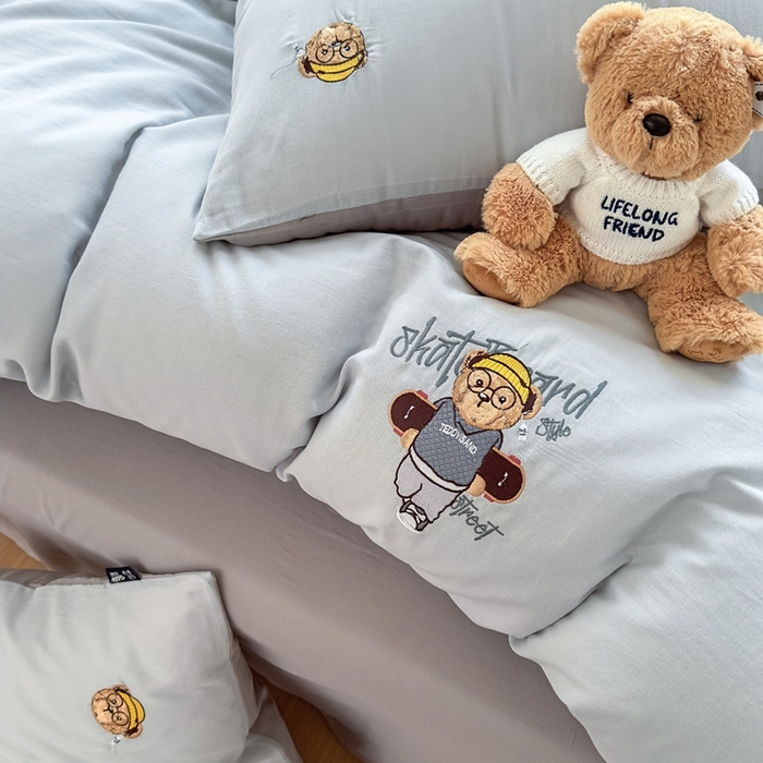 91家纺网 家纺一手货源 找家纺 泰迪爱兰Teddy ISLAND 2025新款轻奢全棉双层纱绣花四件套 海盐蓝+天空灰