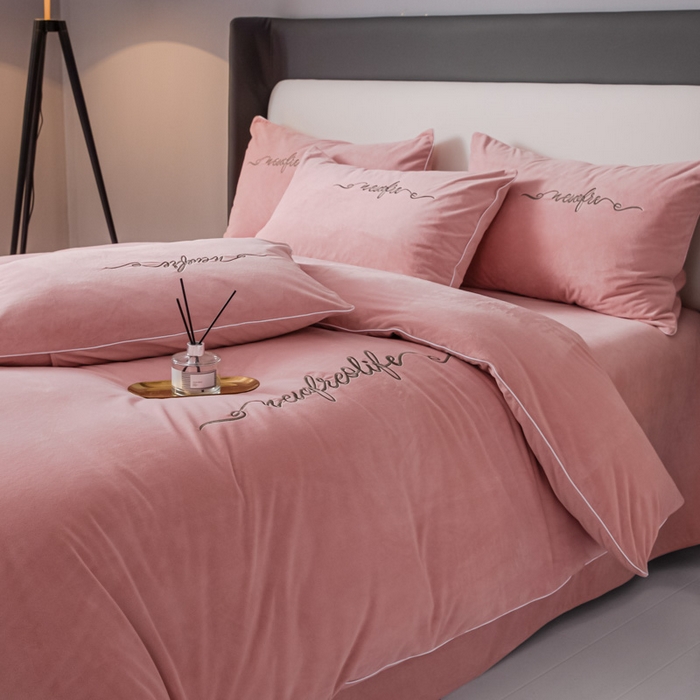 91家纺网 家纺一手货源 找家纺 禧澜庭 2025新款A类婴儿绒宝宝绒牛奶绒纯色四件套-暖阳 暖阳-豆沙粉