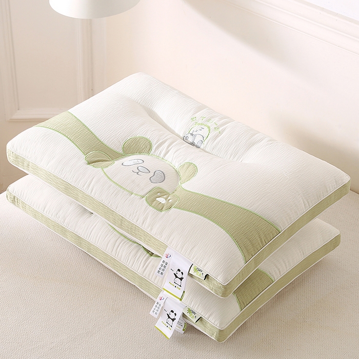 91家纺网 家纺一手货源 找家纺 （总）金牛枕芯 2025新款枕头熊猫趴趴三色情侣系列亲肤护颈枕牵引枕头枕芯