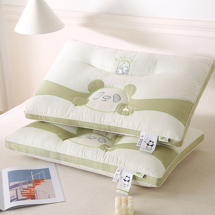 91家纺网 家纺一手货源 找家纺 （总）金牛枕芯 2025新款枕头熊猫趴趴三色情侣系列亲肤护颈枕牵引枕头枕芯