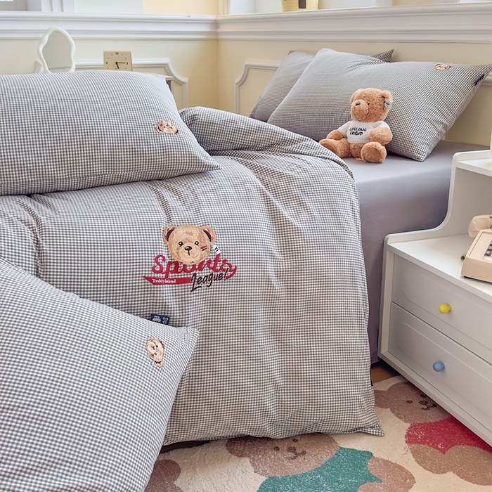 91家纺网 家纺一手货源 找家纺 泰迪爱兰Teddy ISLAND 2025新款全棉色织水洗棉格子绣花四件套 灰密格