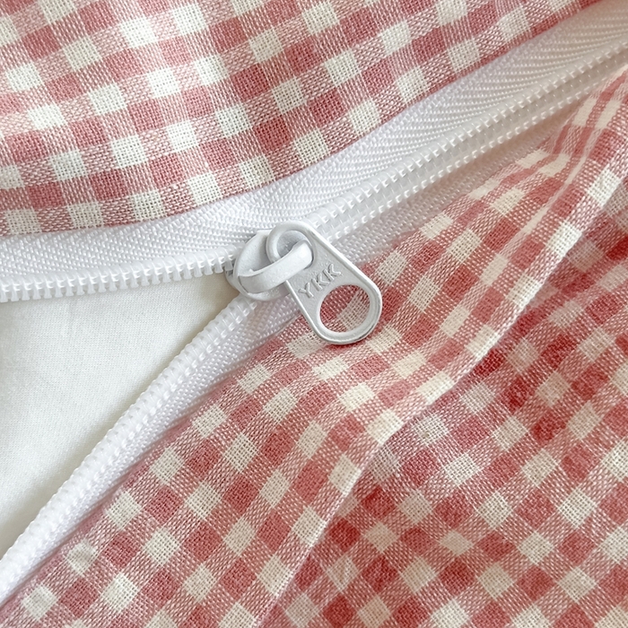 91家纺网 家纺一手货源 找家纺 泰迪爱兰Teddy ISLAND 2026新款全棉色织水洗棉格子绣花四件套 粉密格 