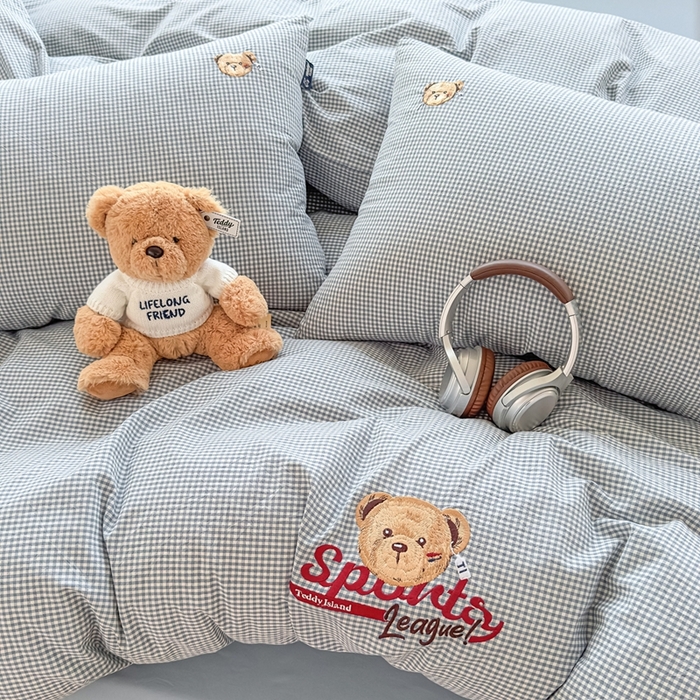 91家纺网 家纺一手货源 找家纺 泰迪爱兰Teddy ISLAND 2026新款全棉色织水洗棉格子绣花四件套 浅蓝密格