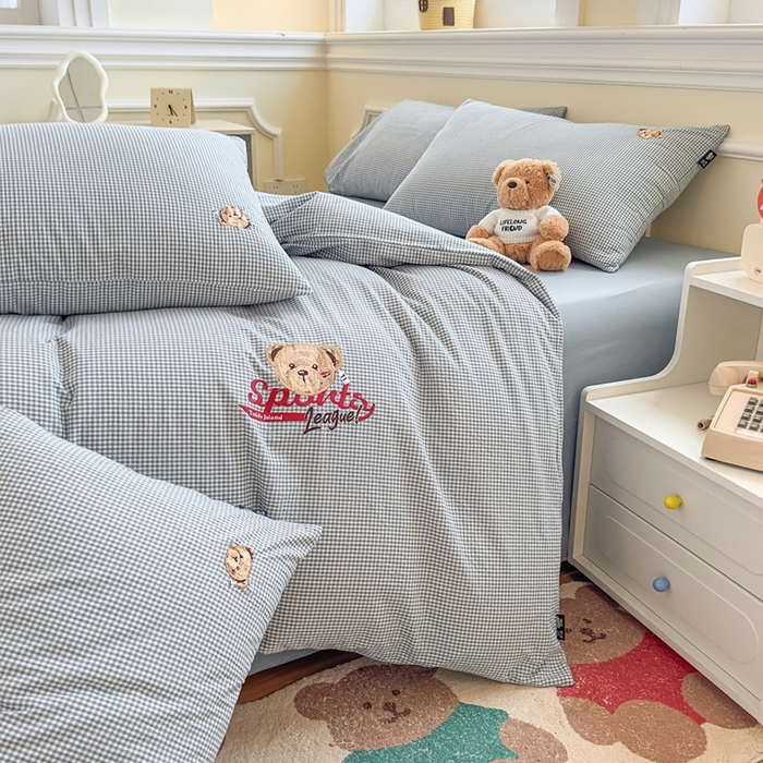 91家纺网 家纺一手货源 找家纺 泰迪爱兰Teddy ISLAND 2026新款全棉色织水洗棉格子绣花四件套 浅蓝密格