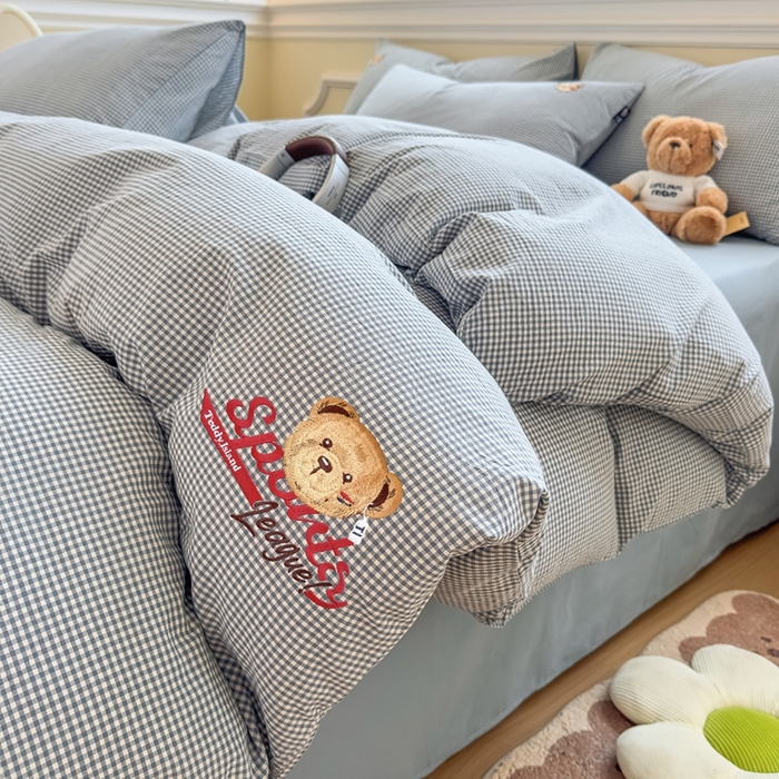 91家纺网 家纺一手货源 找家纺 泰迪爱兰Teddy ISLAND 2026新款全棉色织水洗棉格子绣花四件套 浅蓝密格