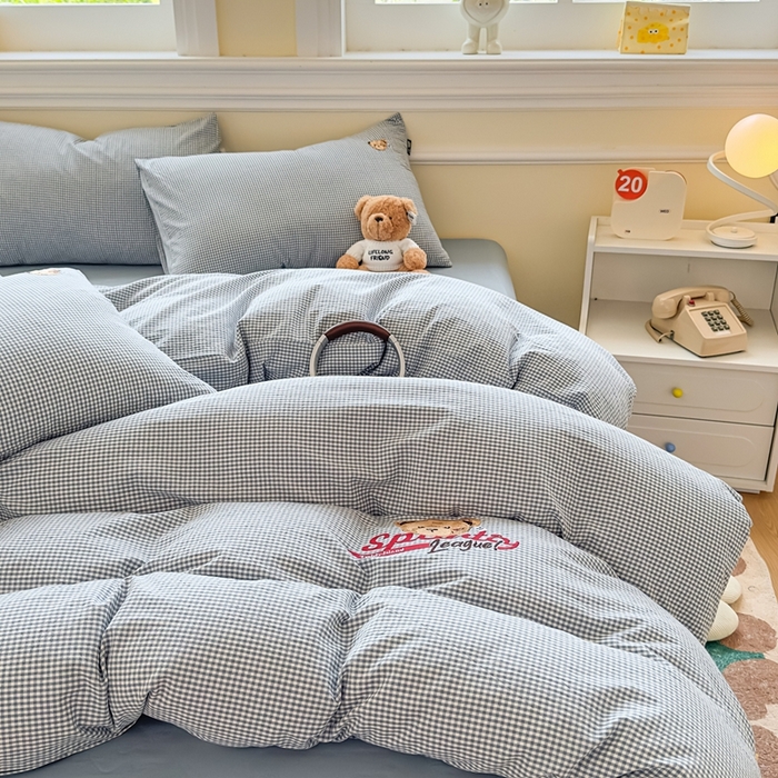 91家纺网 家纺一手货源 找家纺 泰迪爱兰Teddy ISLAND 2026新款全棉色织水洗棉格子绣花四件套 浅蓝密格