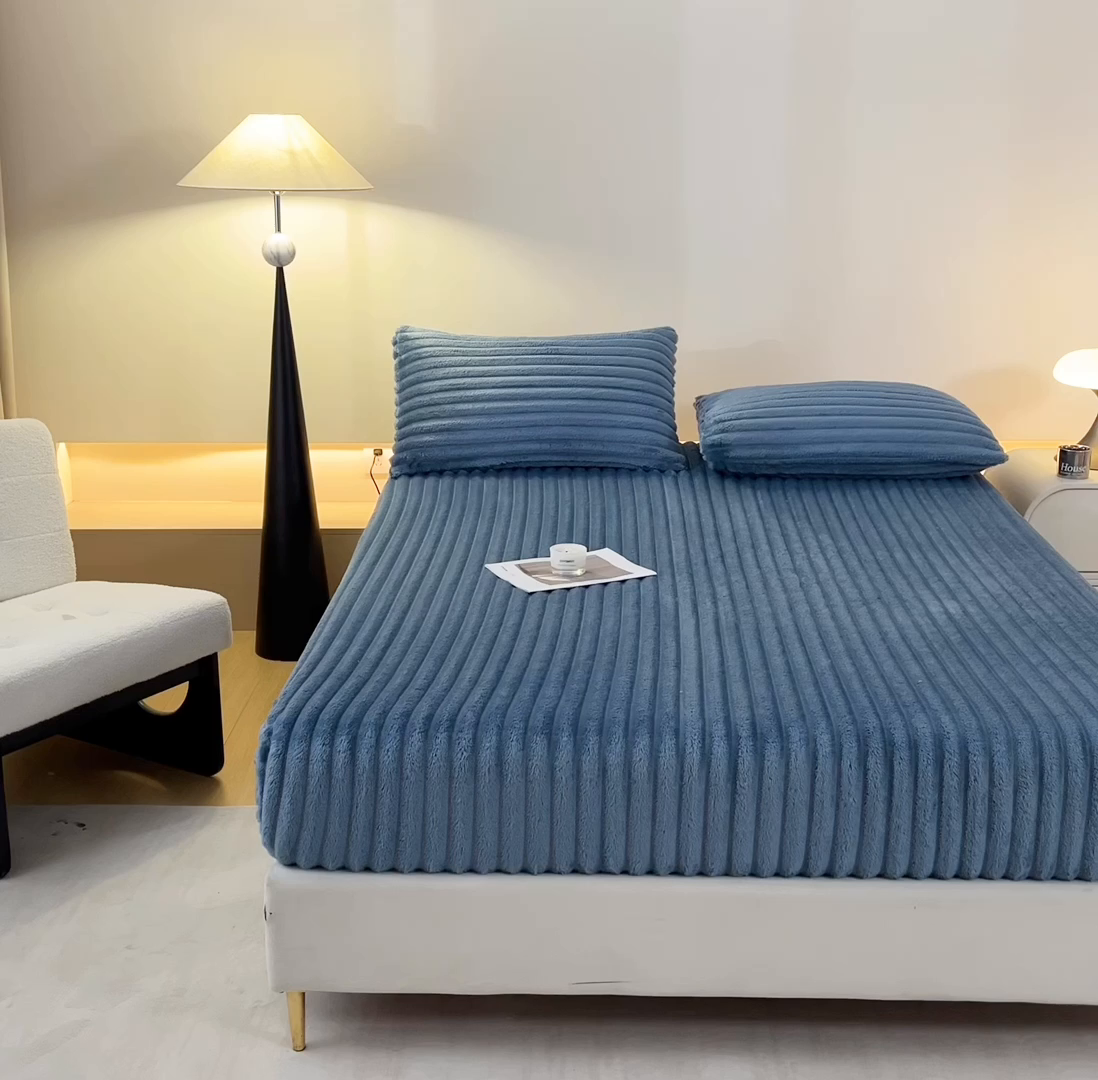 91家纺网 家纺一手货源 找家纺 蓝极人 2025新款兔毛绒大抽条床笠单品床笠床笠单件（跨境可供） 抽条-床笠孔雀蓝