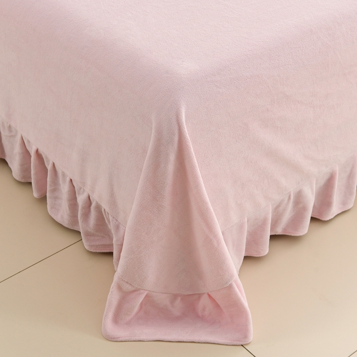 91家纺网 家纺一手货源 找家纺 德比尔斯  2025新款韩版白色花边雕花烂花牛奶绒四件套 安妮粉