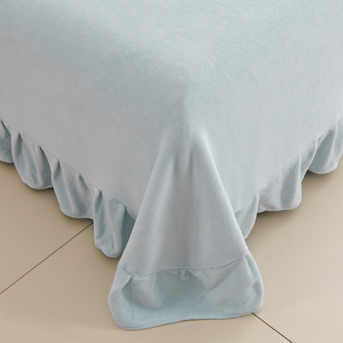 91家纺网 家纺一手货源 找家纺 德比尔斯  2025新款韩版白色花边雕花烂花牛奶绒四件套 郁金香蓝