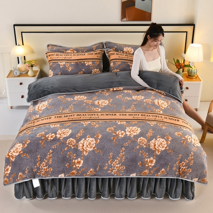 91家纺网 家纺一手货源 找家纺 （总）绒品壹家  2025新款电商直播爆款高克重5斤牛奶绒金貂绒印花床裙款三件套四件套