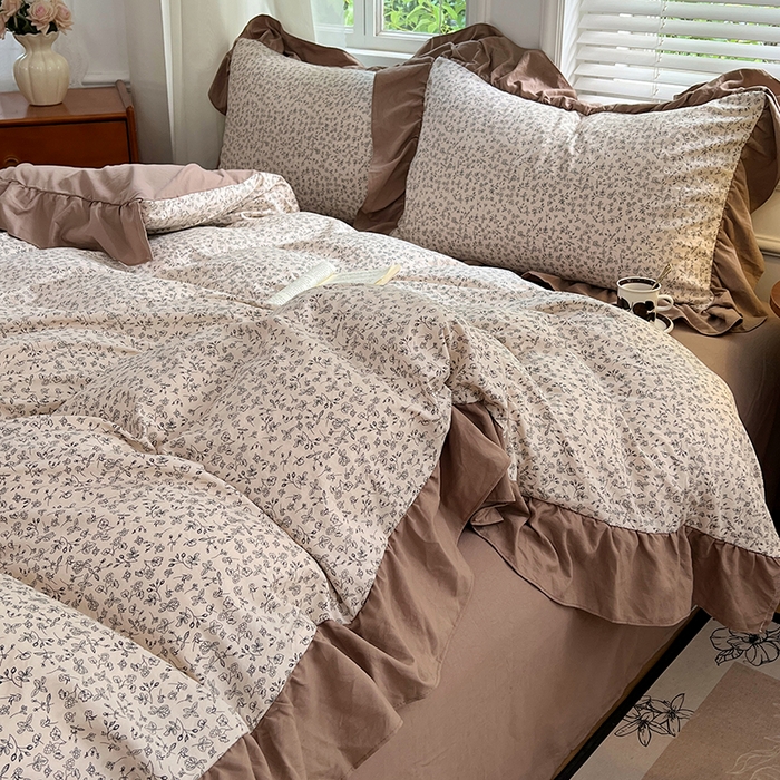 91家纺网 家纺一手货源 找家纺 梦舒羽 2025新款水洗珍珠棉花边四件套学生宿舍套件复古风四件套 柏林梦境-咖